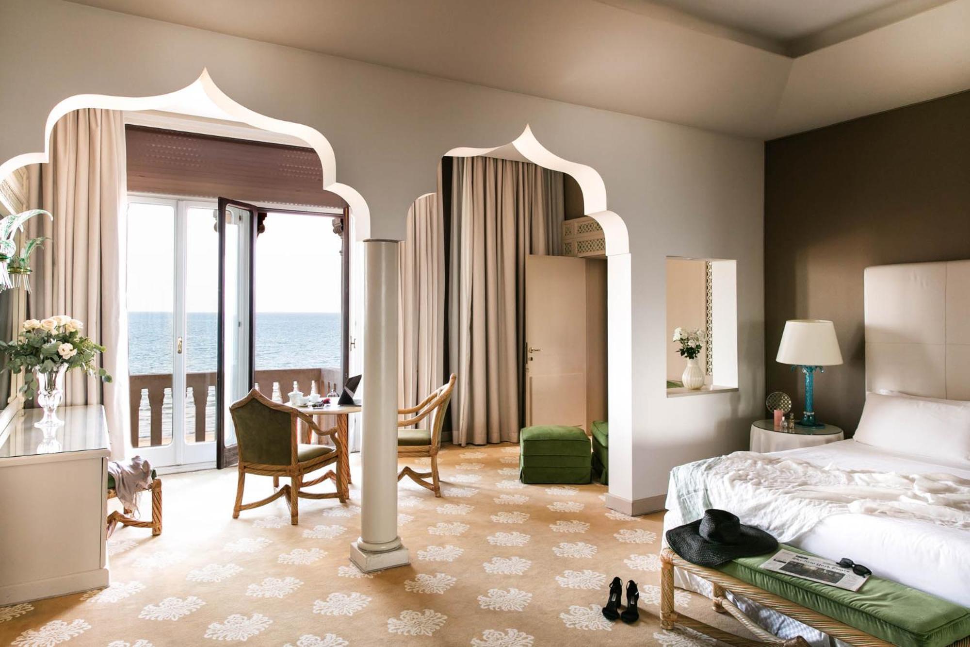 Hotel Excelsior Venice Венеция Лидо Екстериор снимка