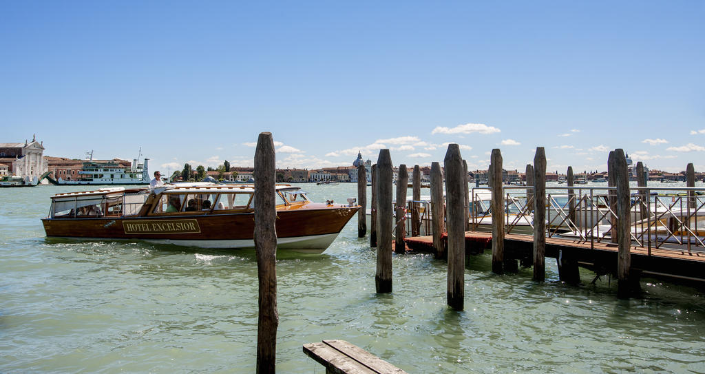 Hotel Excelsior Venice Венеция Лидо Екстериор снимка