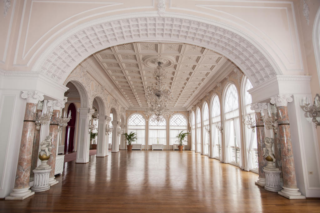 Hotel Excelsior Venice Венеция Лидо Екстериор снимка