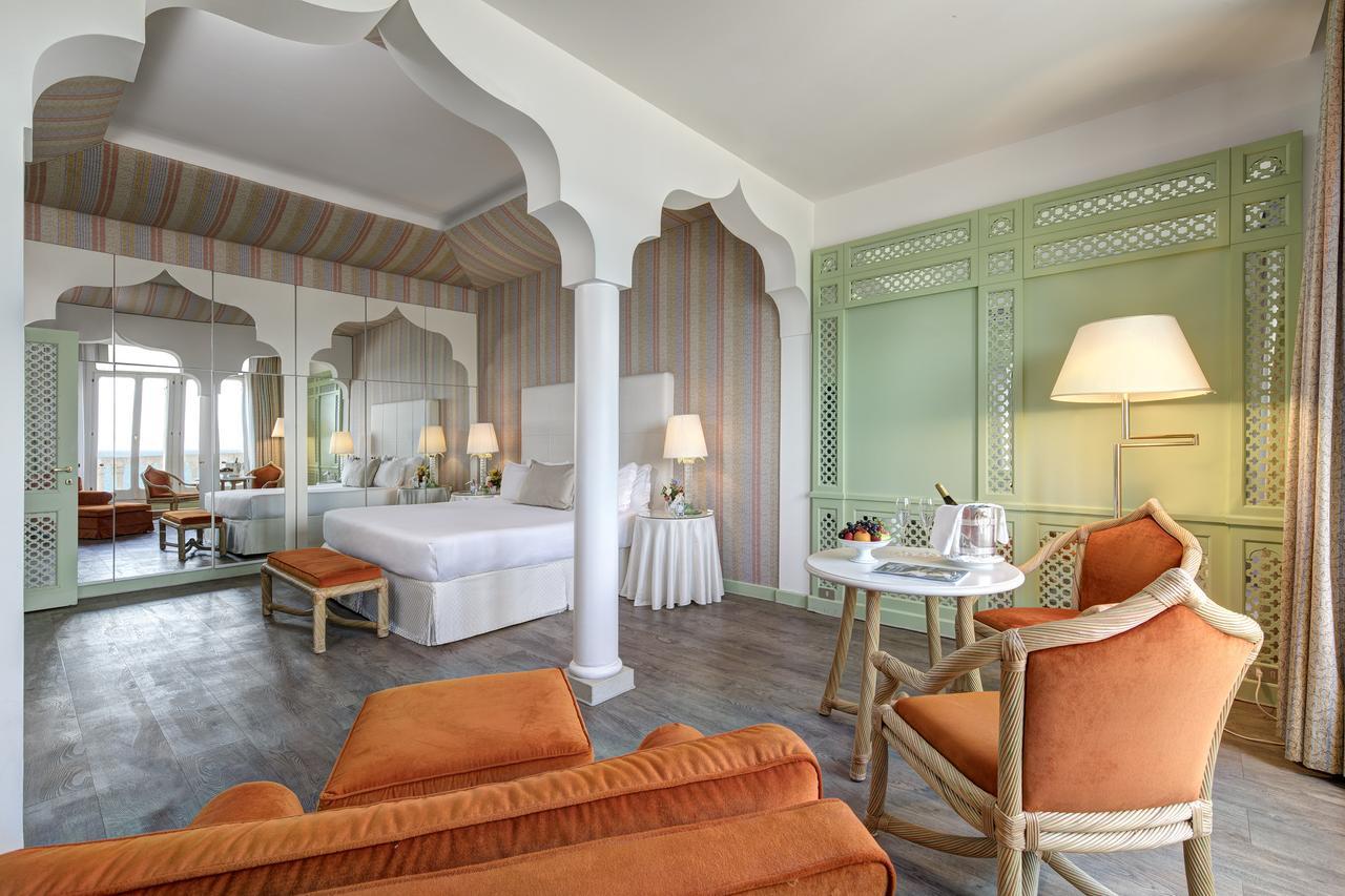 Hotel Excelsior Venice Венеция Лидо Екстериор снимка