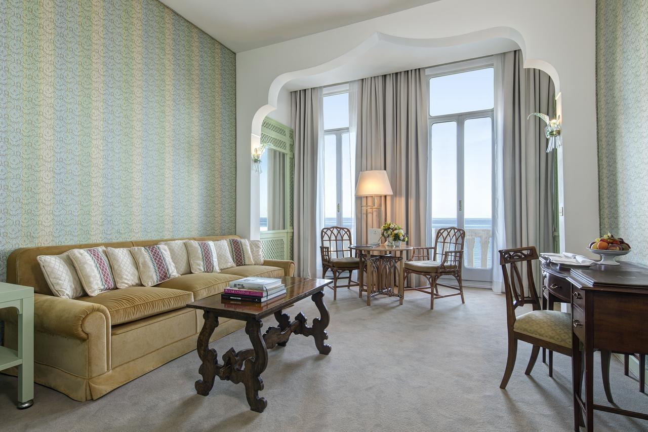 Hotel Excelsior Venice Венеция Лидо Екстериор снимка