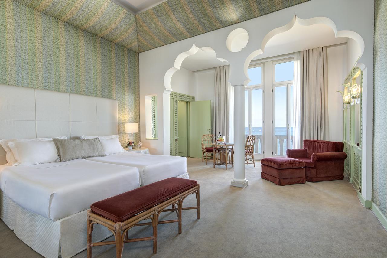 Hotel Excelsior Venice Венеция Лидо Екстериор снимка