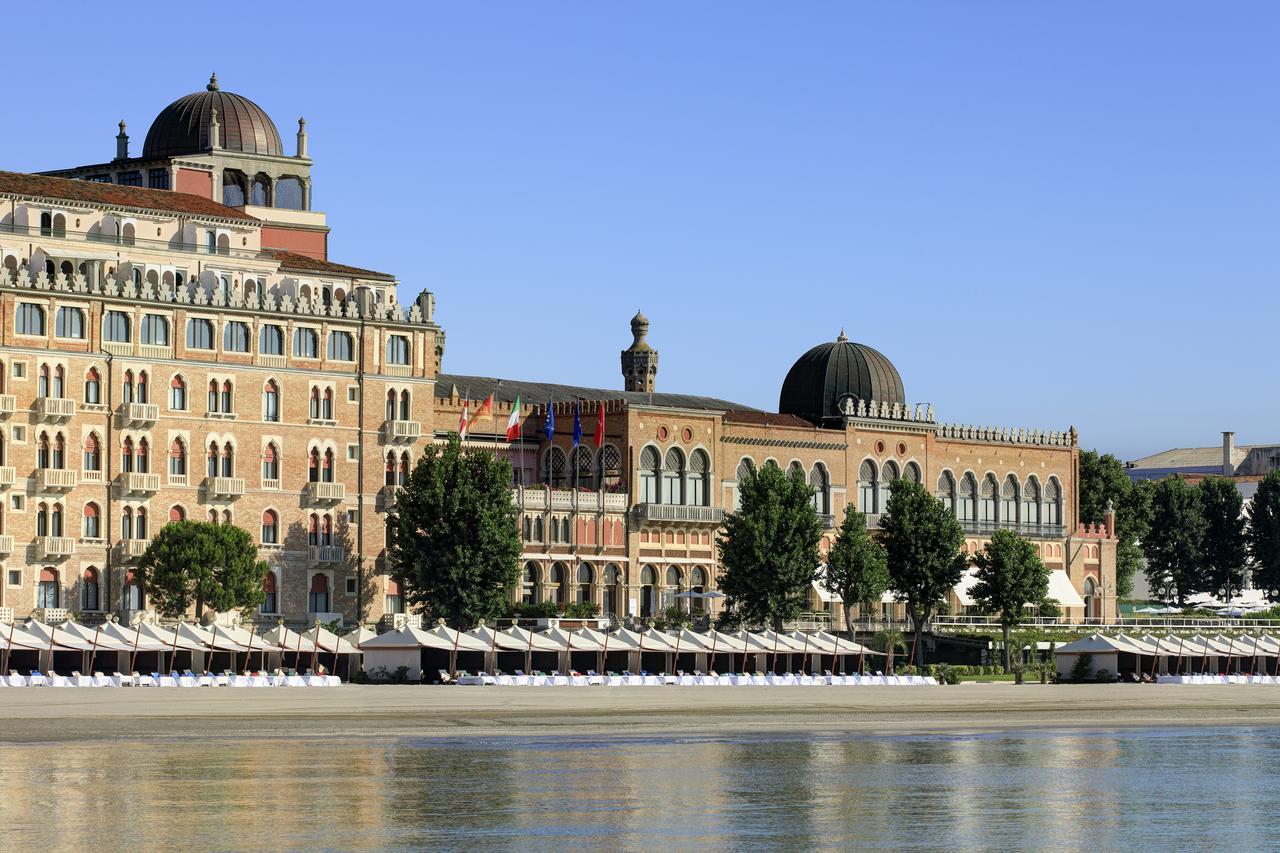 Hotel Excelsior Venice Венеция Лидо Екстериор снимка