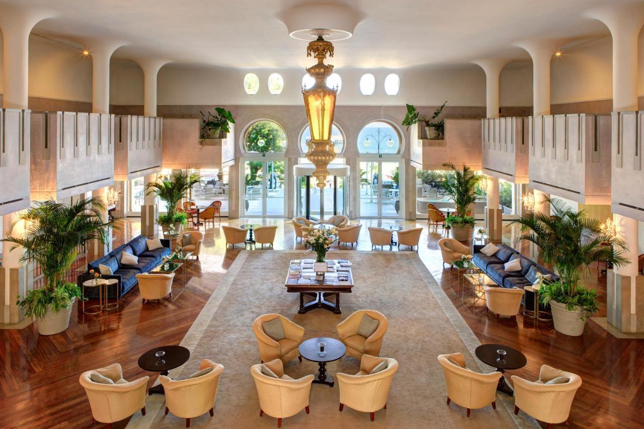 Hotel Excelsior Venice Венеция Лидо Екстериор снимка